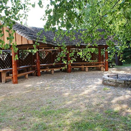 Gamp Pawel Sawicki Hotel Kleszczele Екстериор снимка